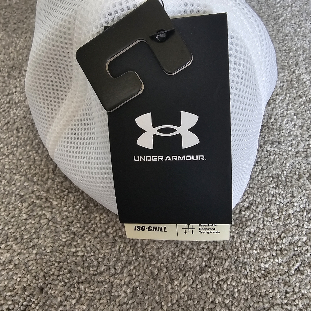 Under Armour Iso-Chill Driver Mesh - Picture 6 of 10